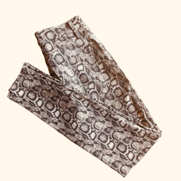 Good American Good Legs Snake Print Skinny Jeans - Picture 3 of 8